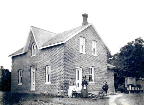 The Hilton Family of Hilton’s Point Road, Laxton