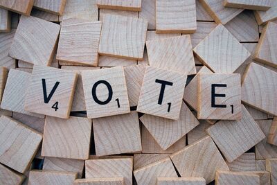 Polls say PCs in commanding position with three weeks left