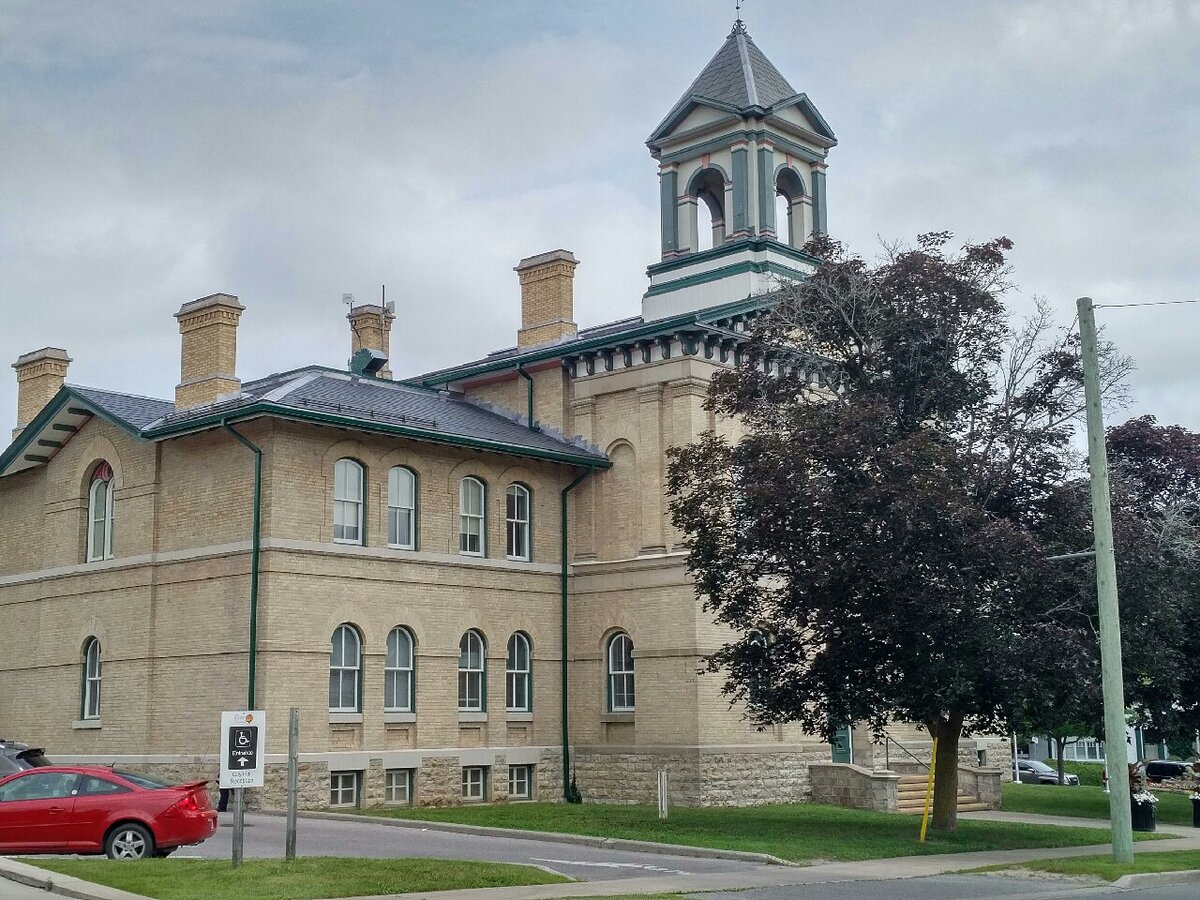 Turner addresses concerns about heritage-designated houses