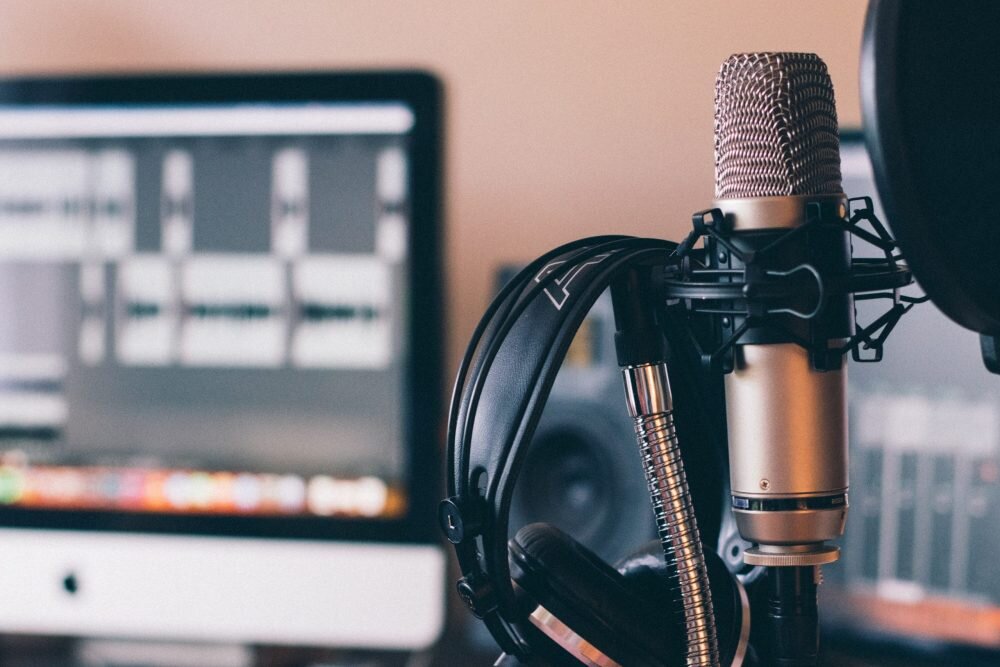 Weldon law students get answers during live podcast recording