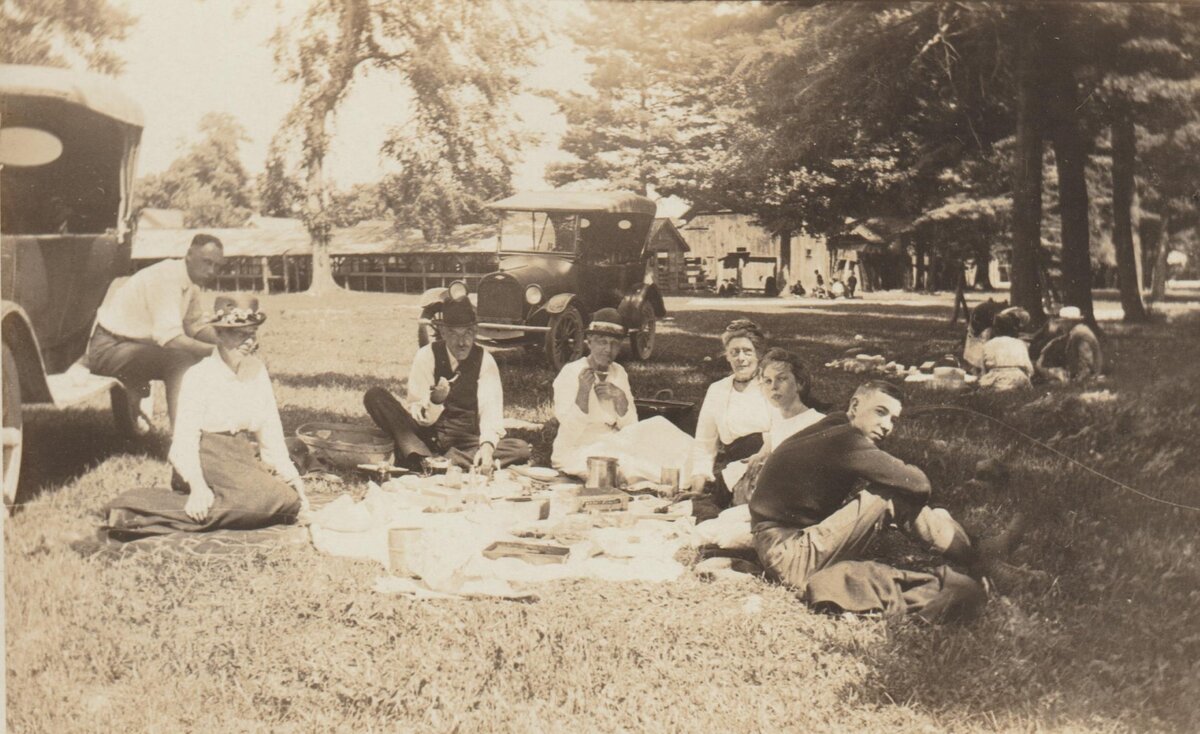 Feasting and frolicking: Our picnicking past